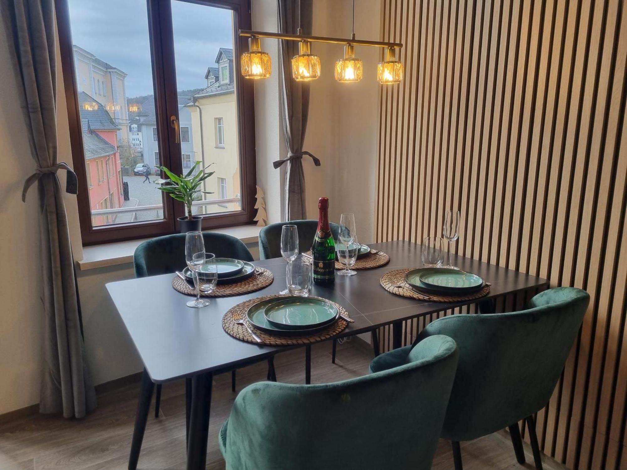 Maremar - Design Maisonette Altstadt - 4 Pers - 57Qm - Luxus Boxspringbett - Kueche - Arbeitsplatz - Privater Parkplatz 그레이즈 외부 사진